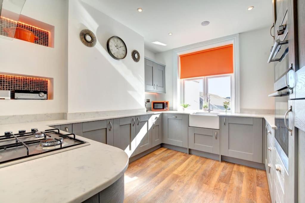 Modern 4 Bedroom Townhouse Perfect Location. Brighton Екстер'єр фото