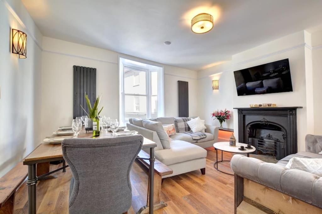 Modern 4 Bedroom Townhouse Perfect Location. Brighton Екстер'єр фото